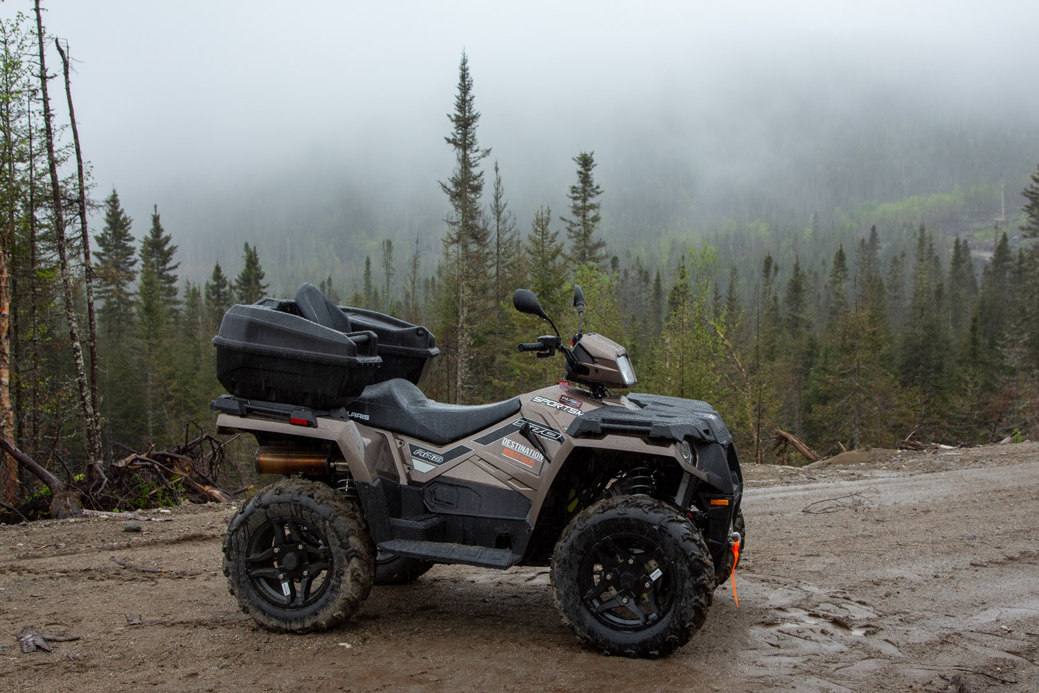 Polaris Sportsman 570 Premium 2022 sur les Monts-Valin