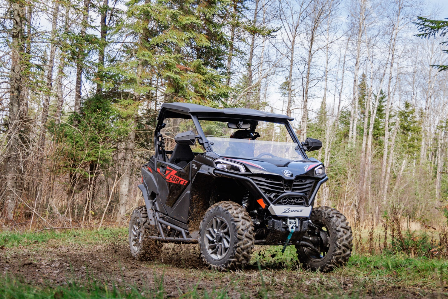 Le-nouveau-ZFORCE-800-TRAIL-2023-de-CFMOTO-tout-pour-plaire