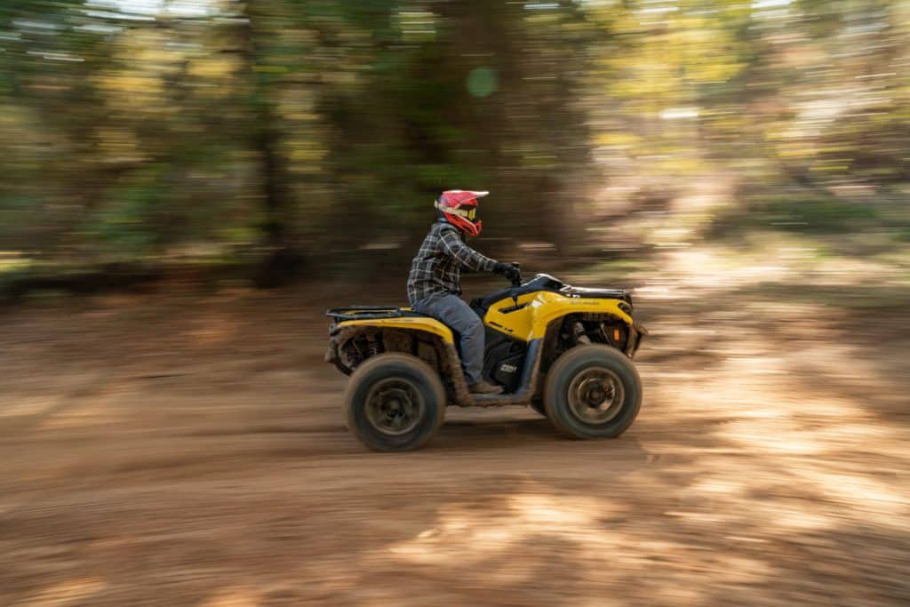 CAN-AM-REPOUSSE-LES-LIMITES-AVEC-SA-NOUVELLE-GÉNÉRATION-DE-VTT-MID-CC-OUTLANDER