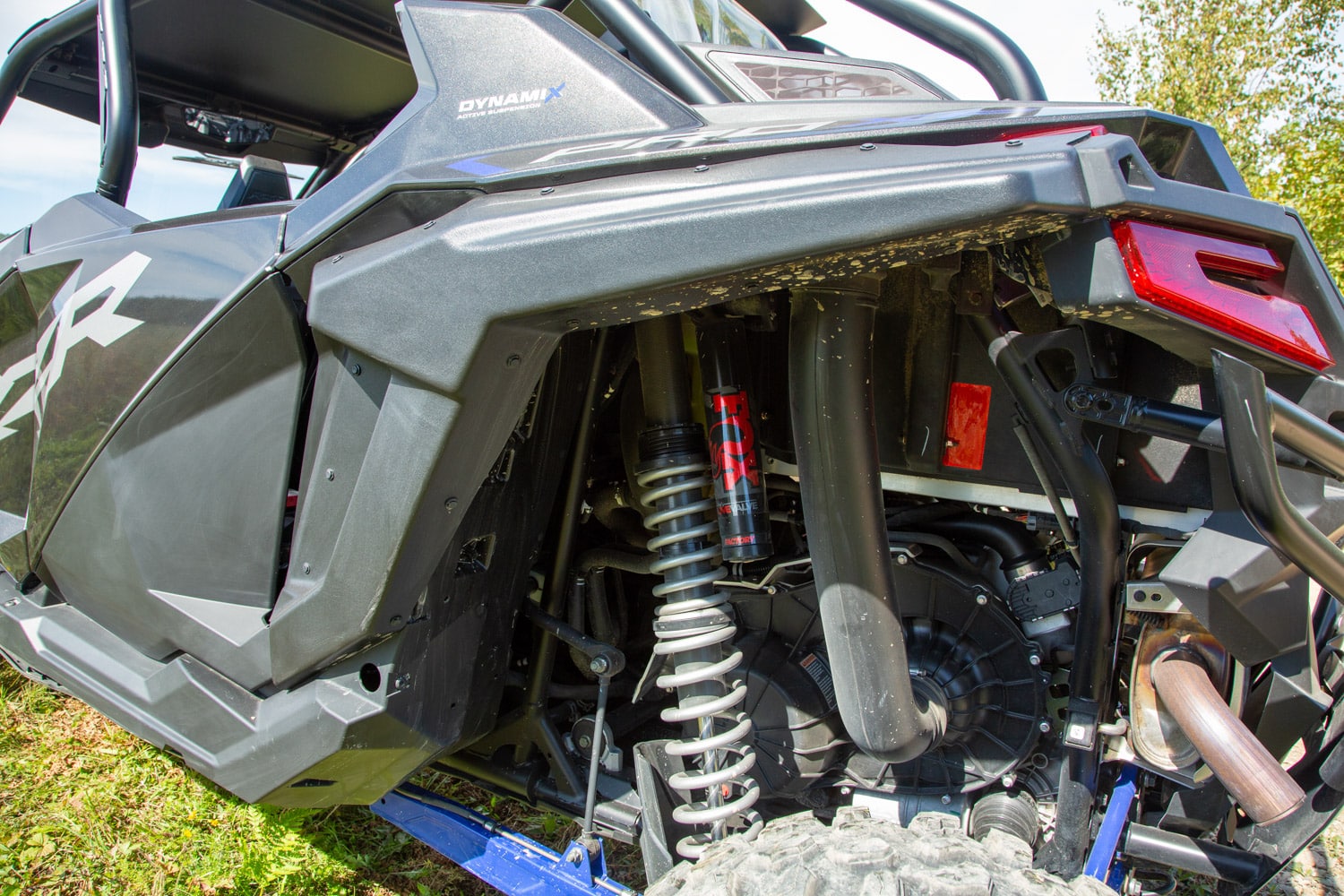 Essai-en-sentier-du-Polaris-RZR-Pro-Xp4-2022