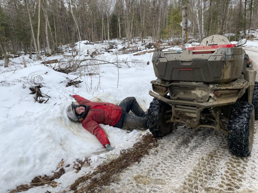 Randonnée-hivernale-en-quad-dans-les-Hautes-Laurentides