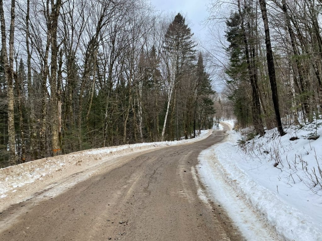 Randonnée-hivernale-en-quad-dans-les-Hautes-Laurentides