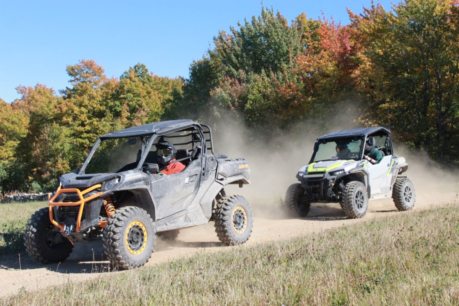 Les deux véhicules sont très compétents. 