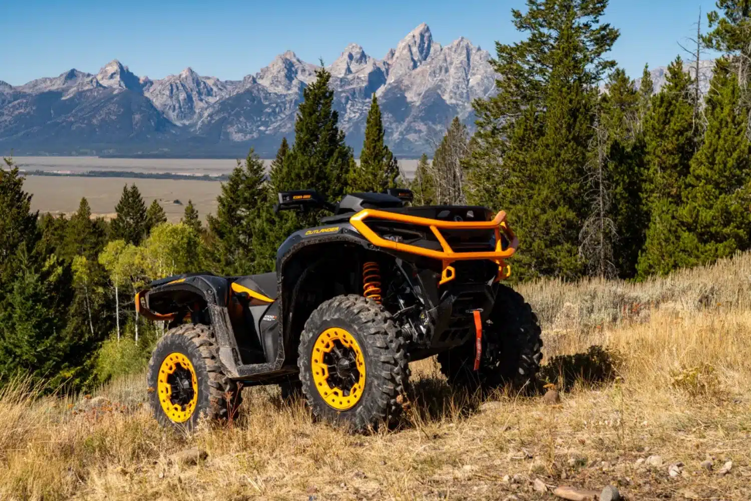 L’ensemble Smart-Shox est disponible avec l'Outlander XT-P 1000R en option et de série sur le Limited.