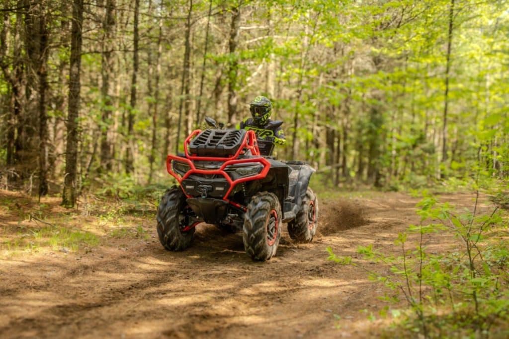 Le MV 1000 en sentier!