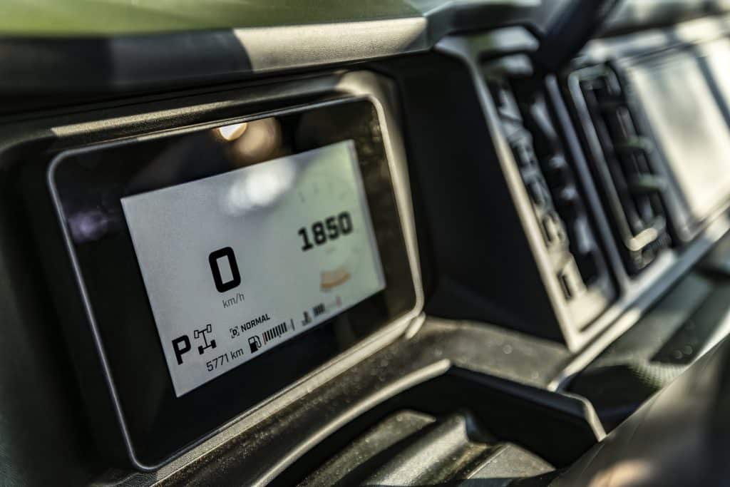 ORV-MY27-SSV-DEFENDER-XT-CAB-HD10-DOLOMITE-GREY-PAA-1405-RGB