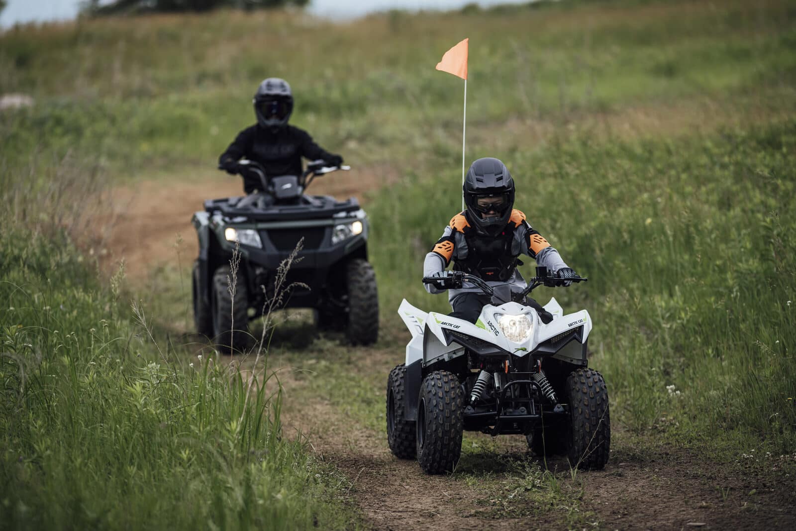 Le nouveau Arctic Cat Alterra 110 2027, un VTT jeunesse à injection électronique.