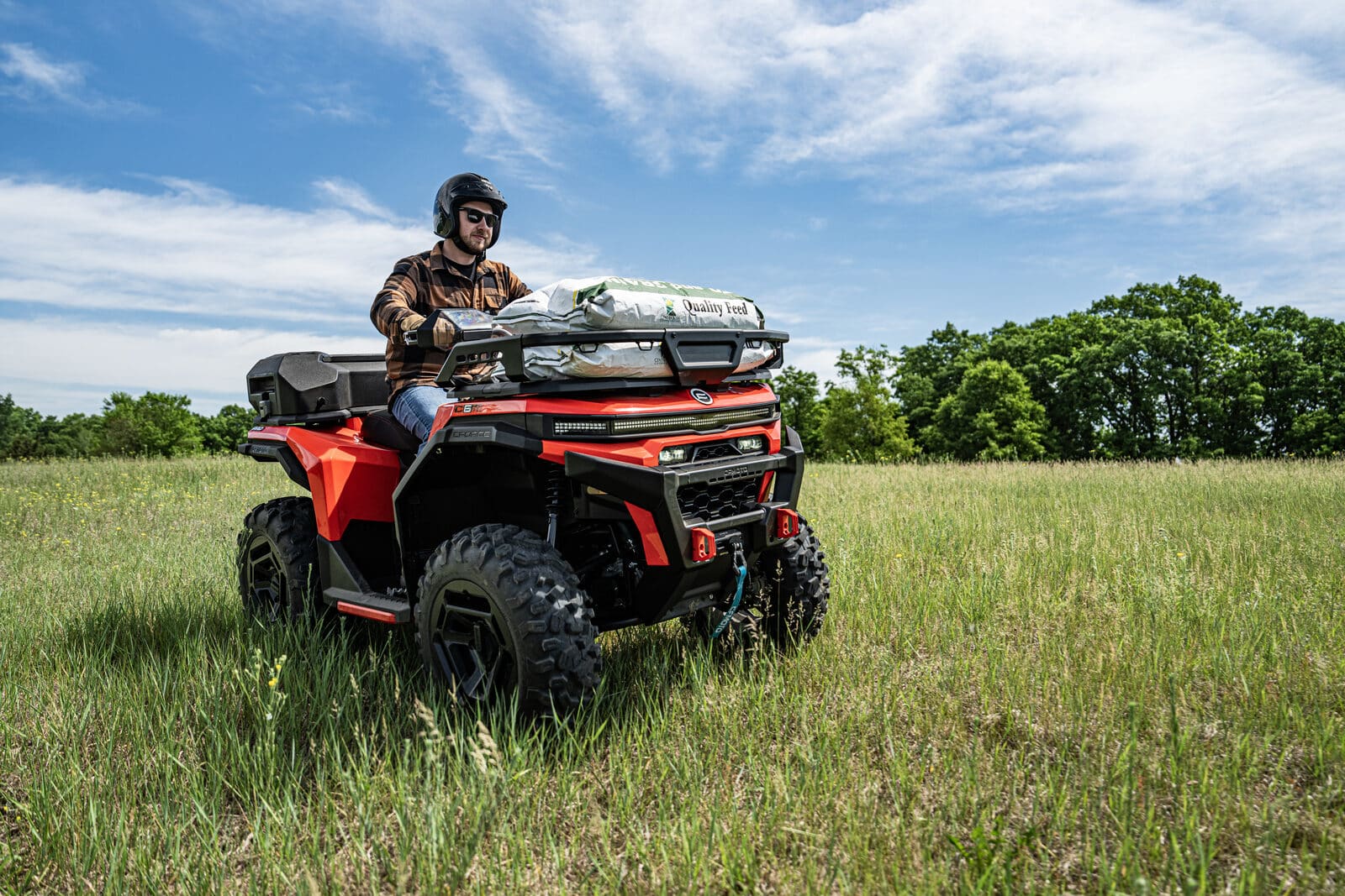 Le CFORCE C6 PRO 2027 étrenne un moteur de 647 cm³ développant 54 chevaux.